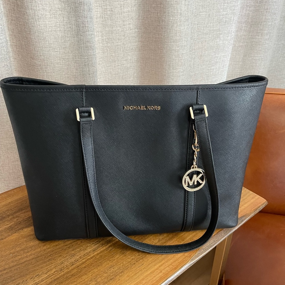Michael Kors Black Leather Sady Tote